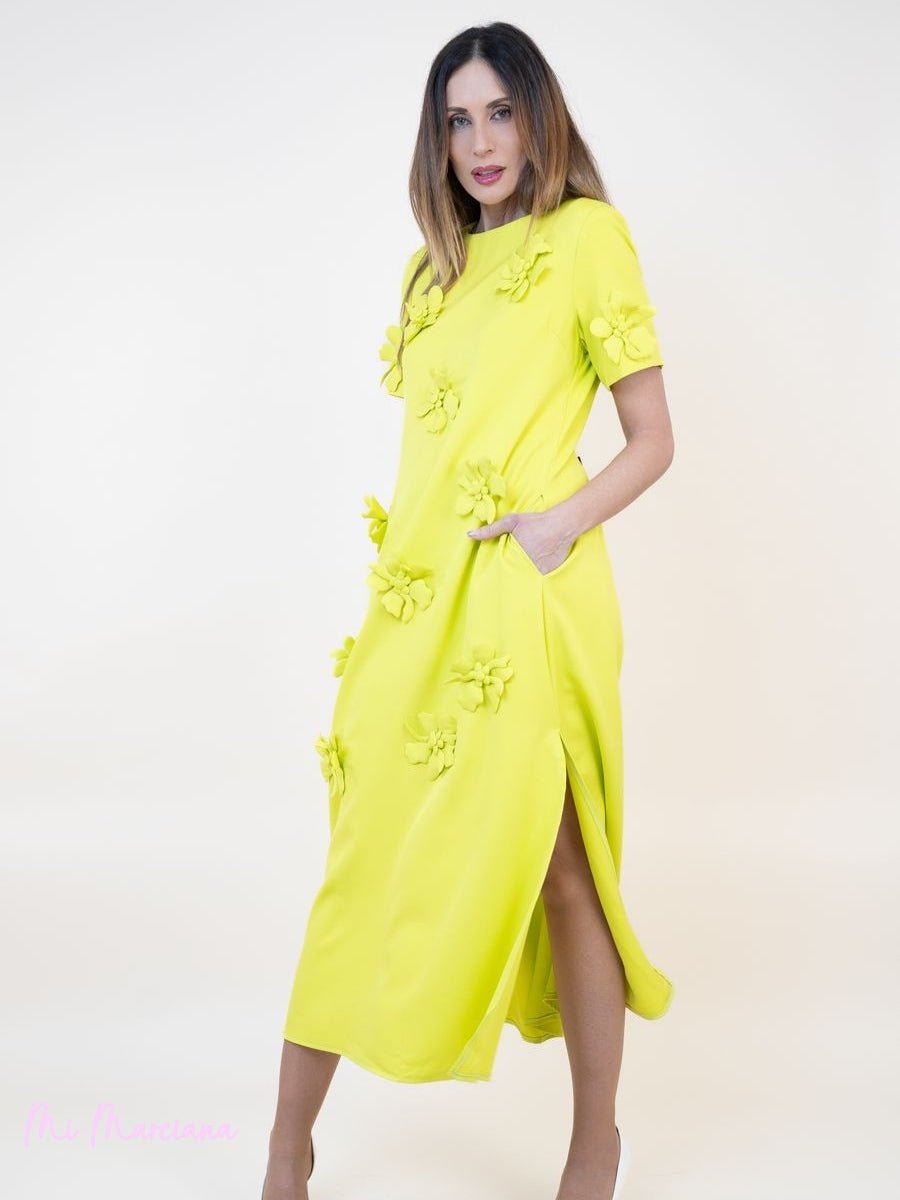 VESTIDO FLORES 3D MANGA CORTA LIMA - Mi Marciana