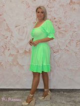 VESTIDO IBIZA CORTO VOLANTE REJILLA VERDE FLÚOR - Mi Marciana