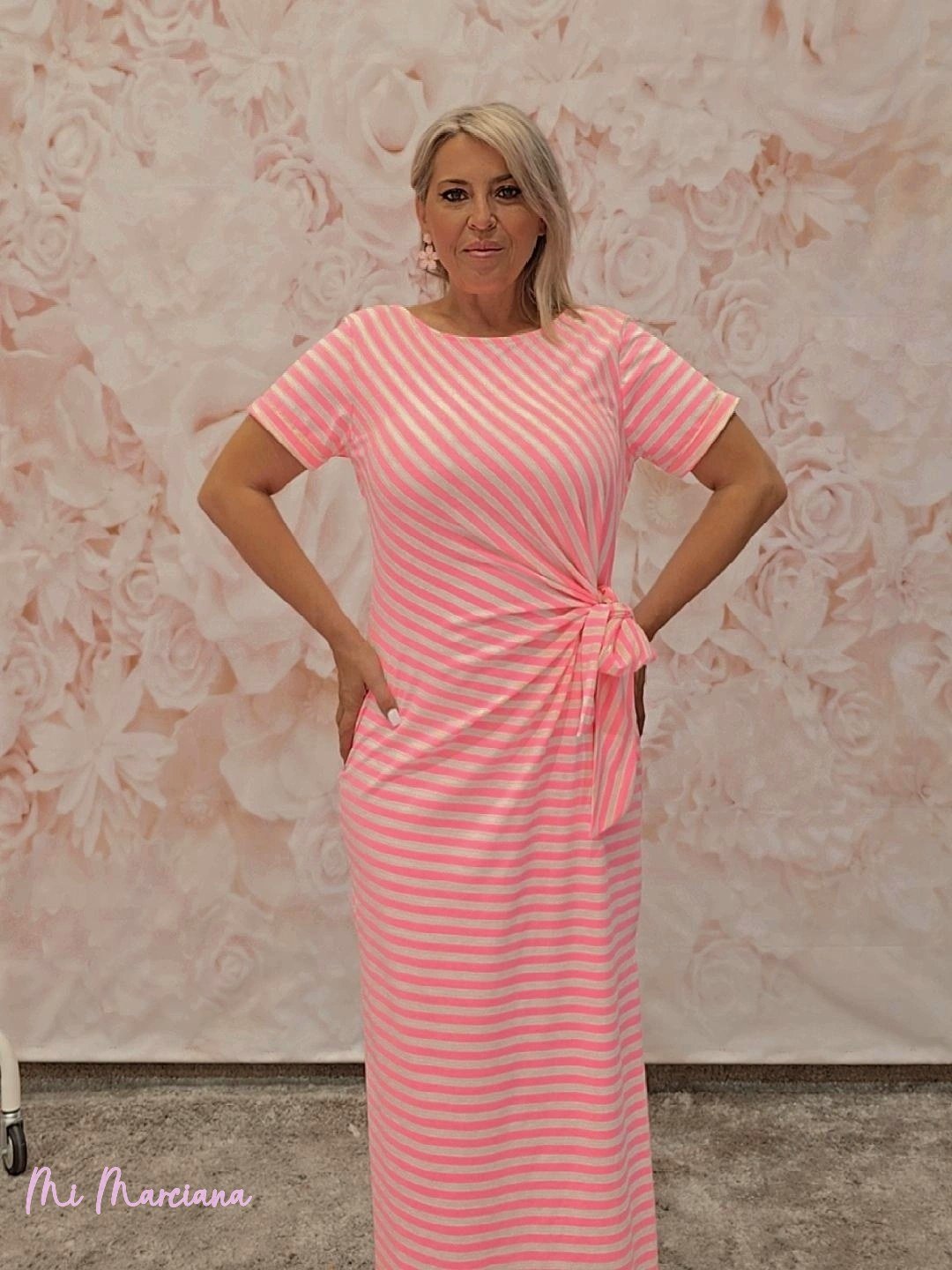 VESTIDO LARGO NUDO LATERAL RAYAS FLÚOR - Mi Marciana