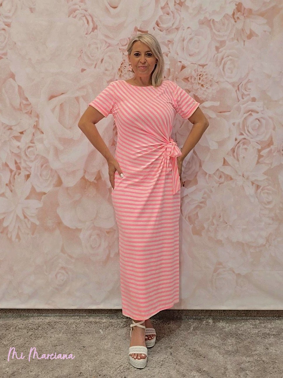 VESTIDO LARGO NUDO LATERAL RAYAS FLÚOR - Mi Marciana