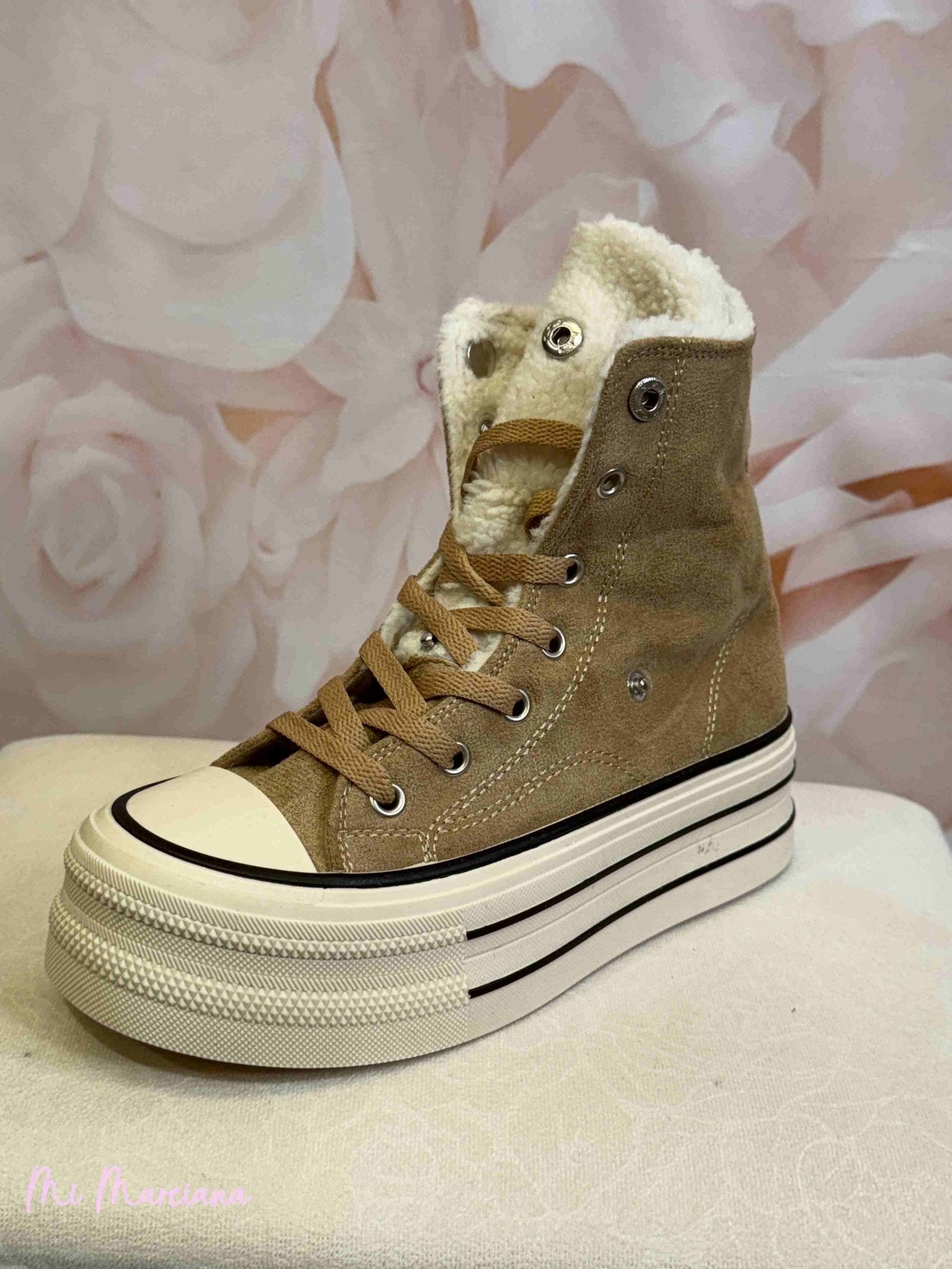 ZAPATILLA ANTELINA COMBERTIBLE BORREGUITO TOSTADO - Mi Marciana