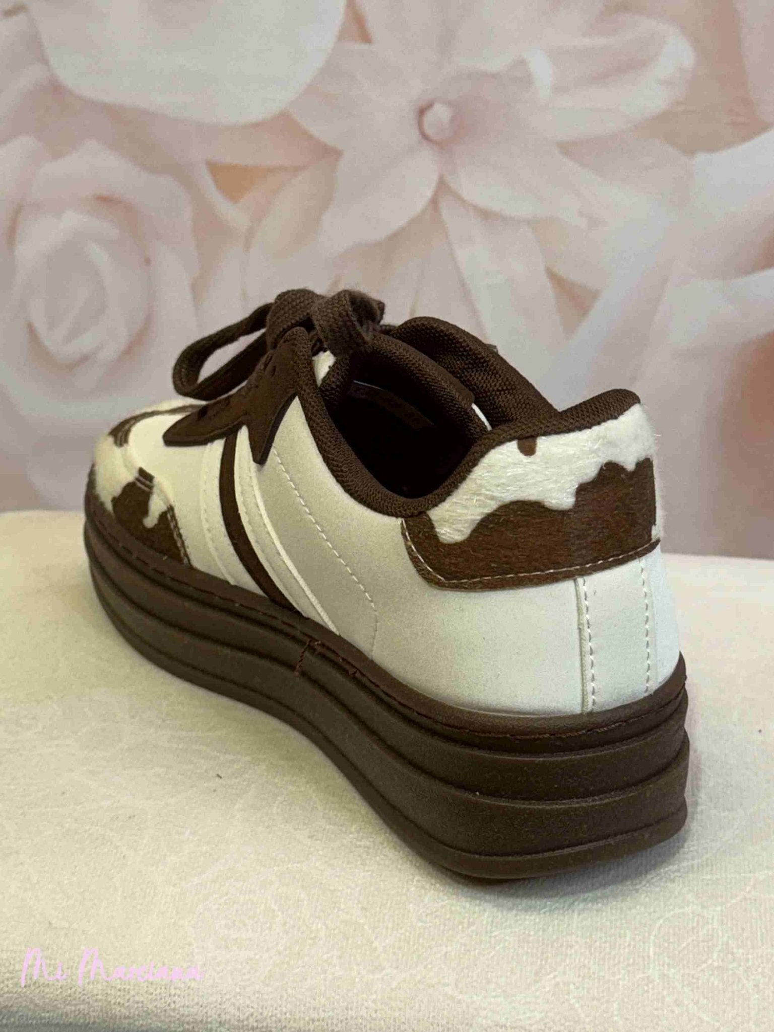 ZAPATILLAS CANDY COW PRINT MARRONES Y BLANCAS - Mi Marciana